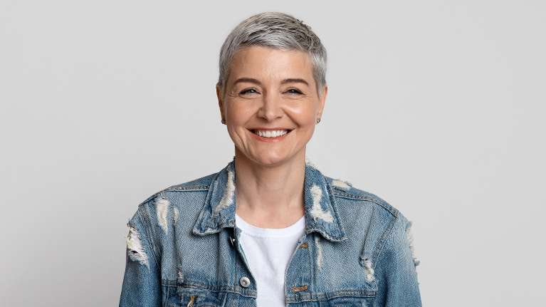 Lady smiling after undergoing cosmetic dentistry in Neutral Bay, NSW