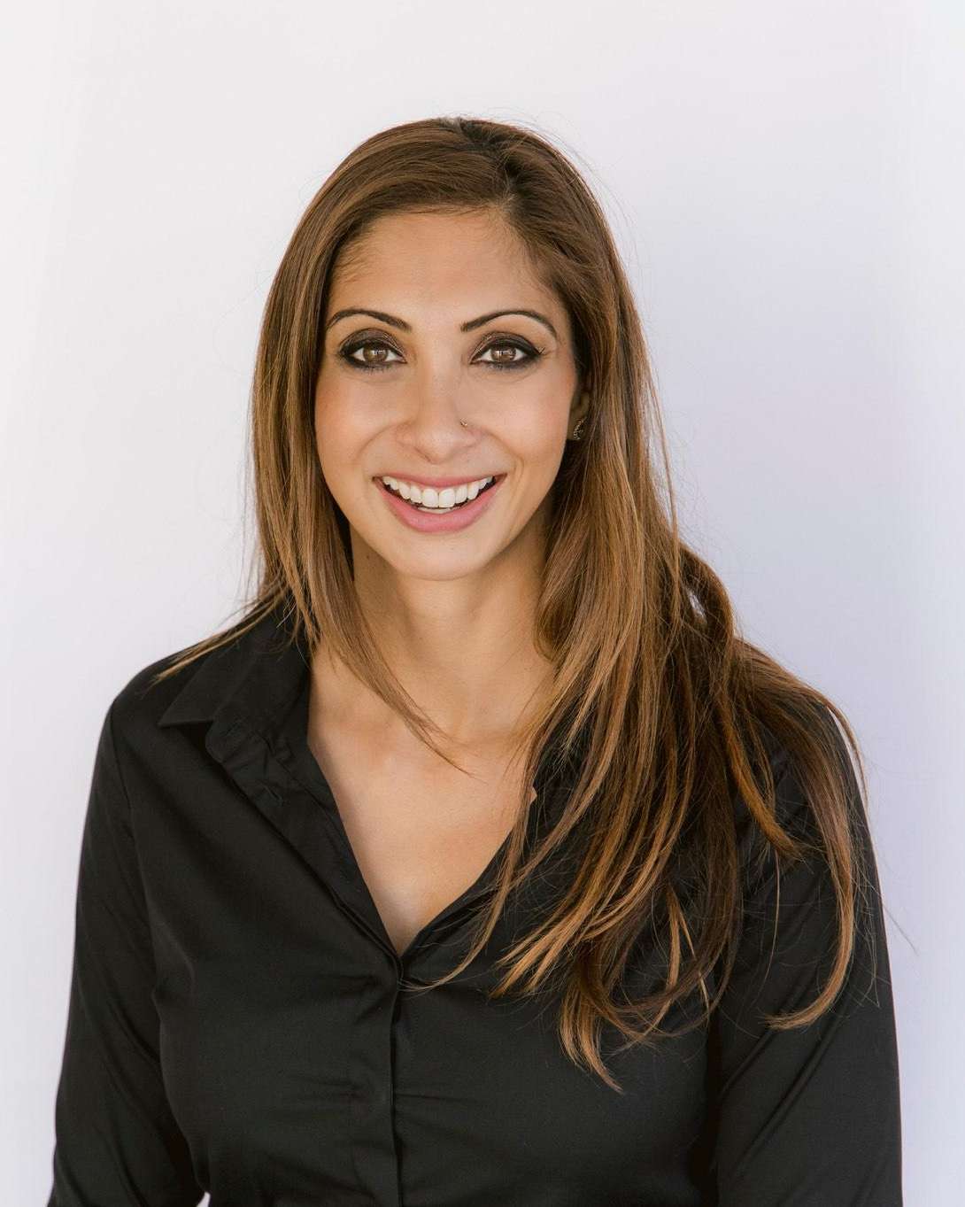 Dr Nidhi Berera , BDSc (Melb) and PGDip Dig. Orth (UK)